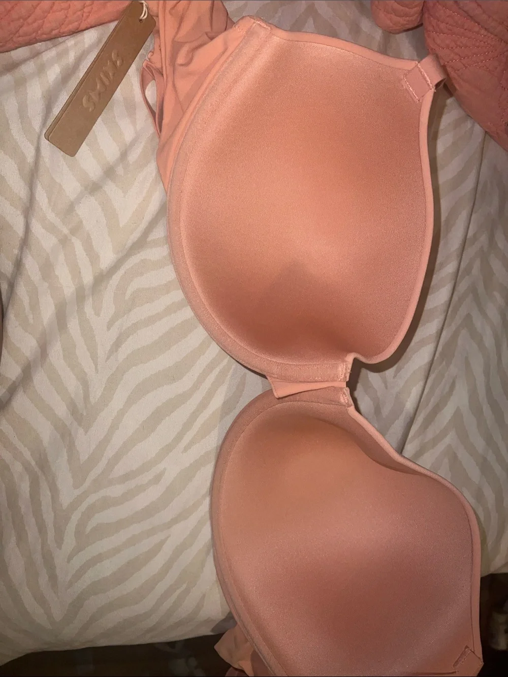 SKIMS T-Shirt Bra - LIMITED EDITION Desert Clay Color - Picture 4 of 4